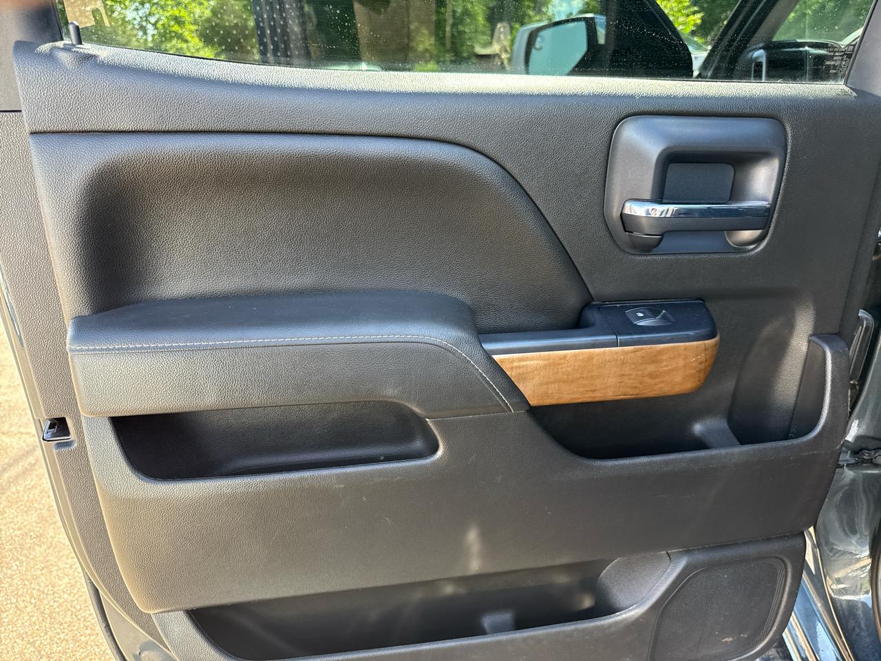 Chevrolet Silverado 1500 LTZ Z71 Crew Cab 4WD 2018