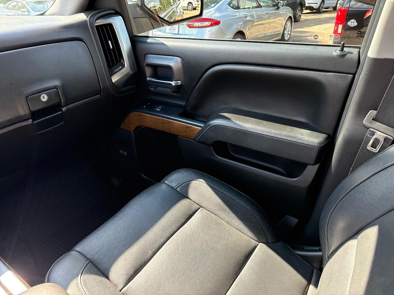 Chevrolet Silverado 1500 LTZ Z71 Crew Cab 4WD 2018