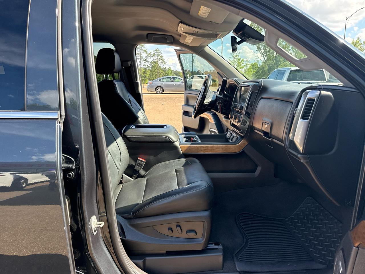 Chevrolet Silverado 1500 LTZ Z71 Crew Cab 4WD 2018
