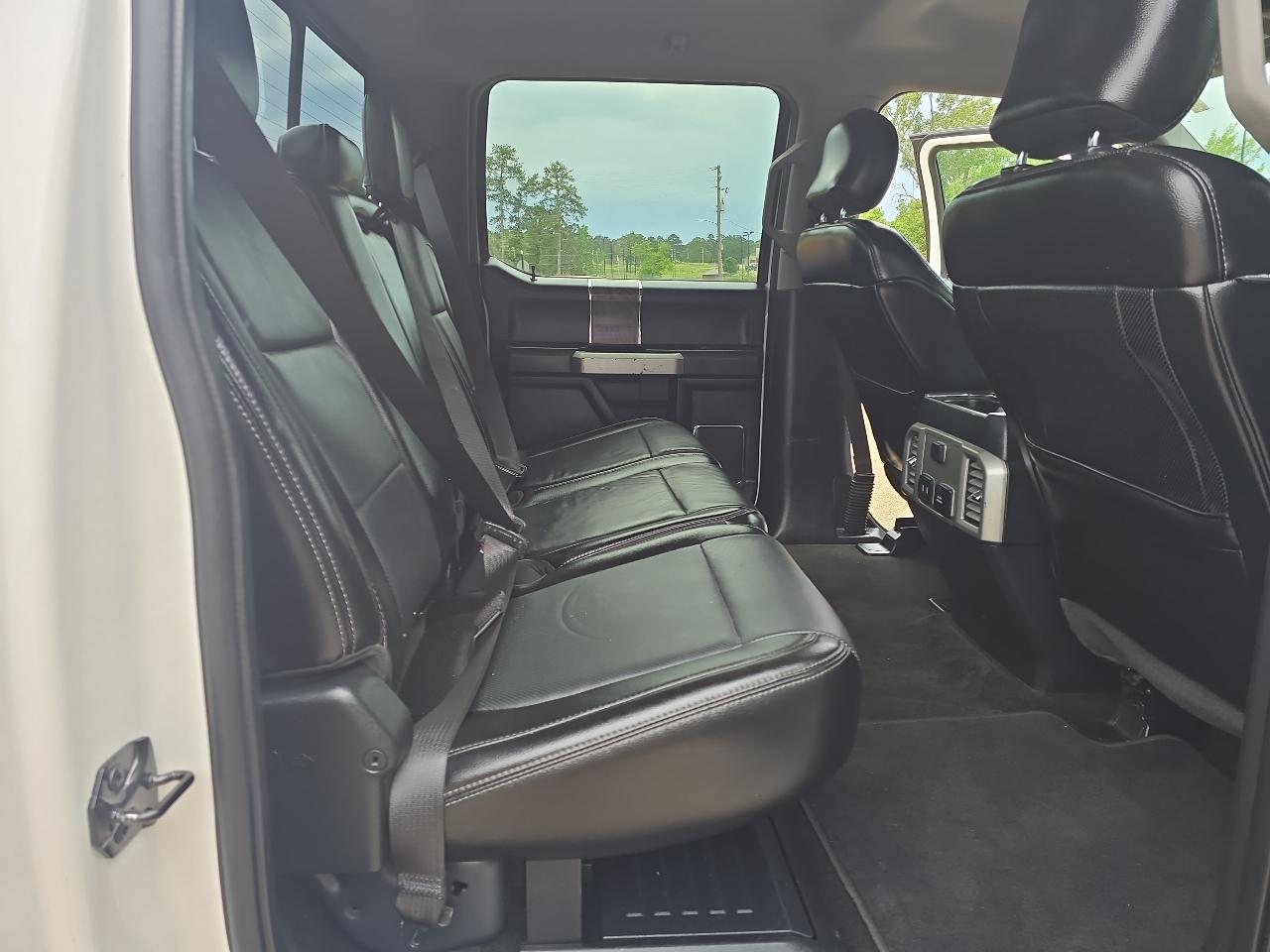 Ford F-250 SD Lariat Crew Cab Short Bed 4WD 2017