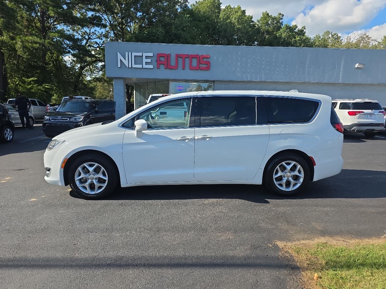 Chrysler Pacifica  2018