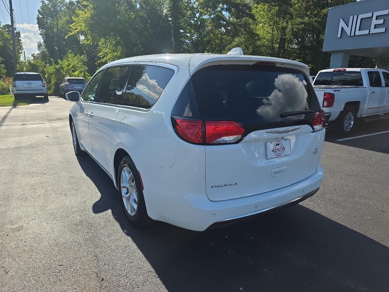 Chrysler Pacifica  2018