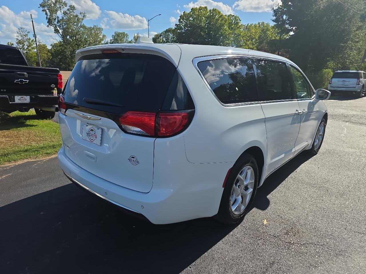 Chrysler Pacifica  2018