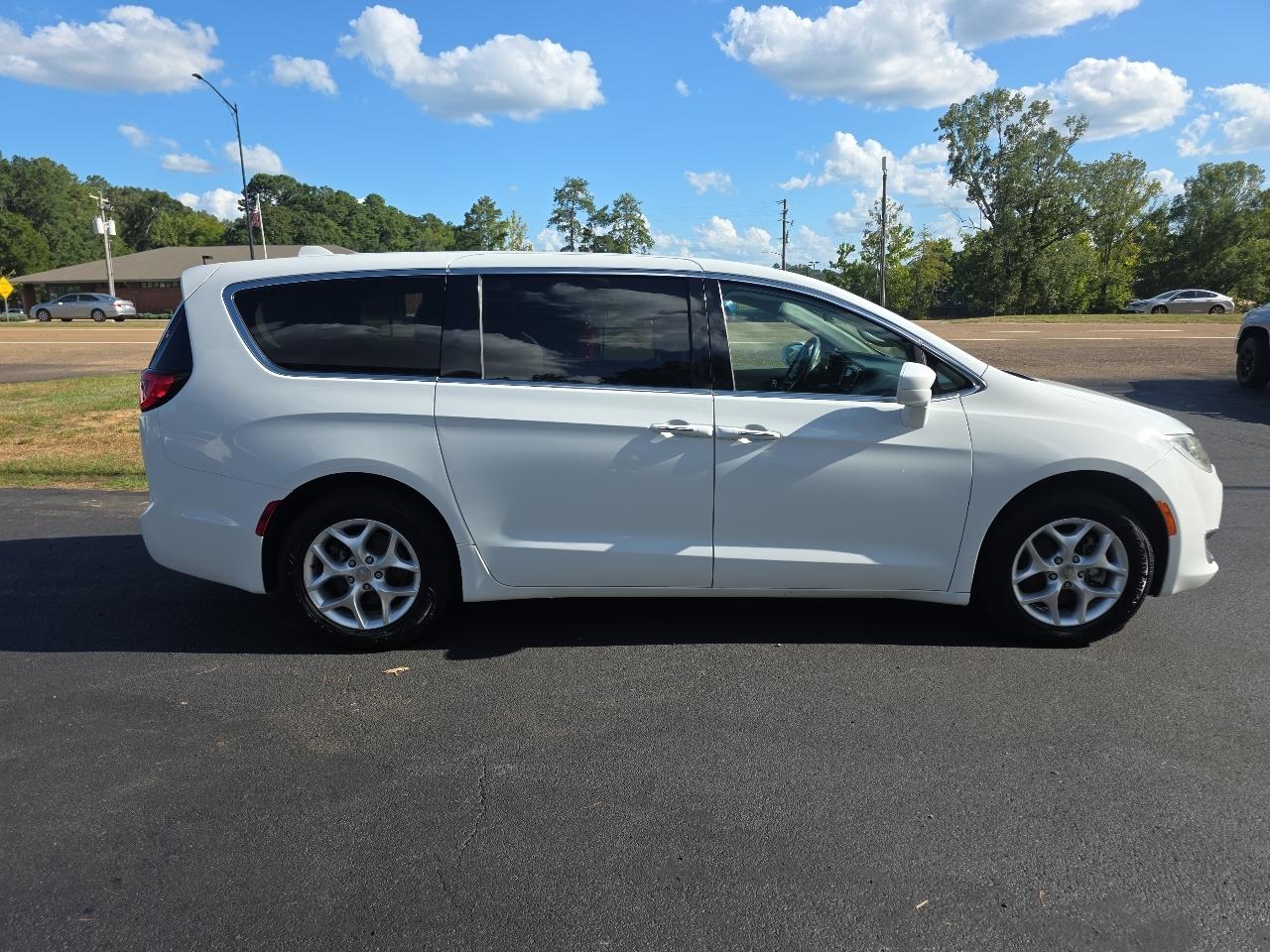 Chrysler Pacifica  2018