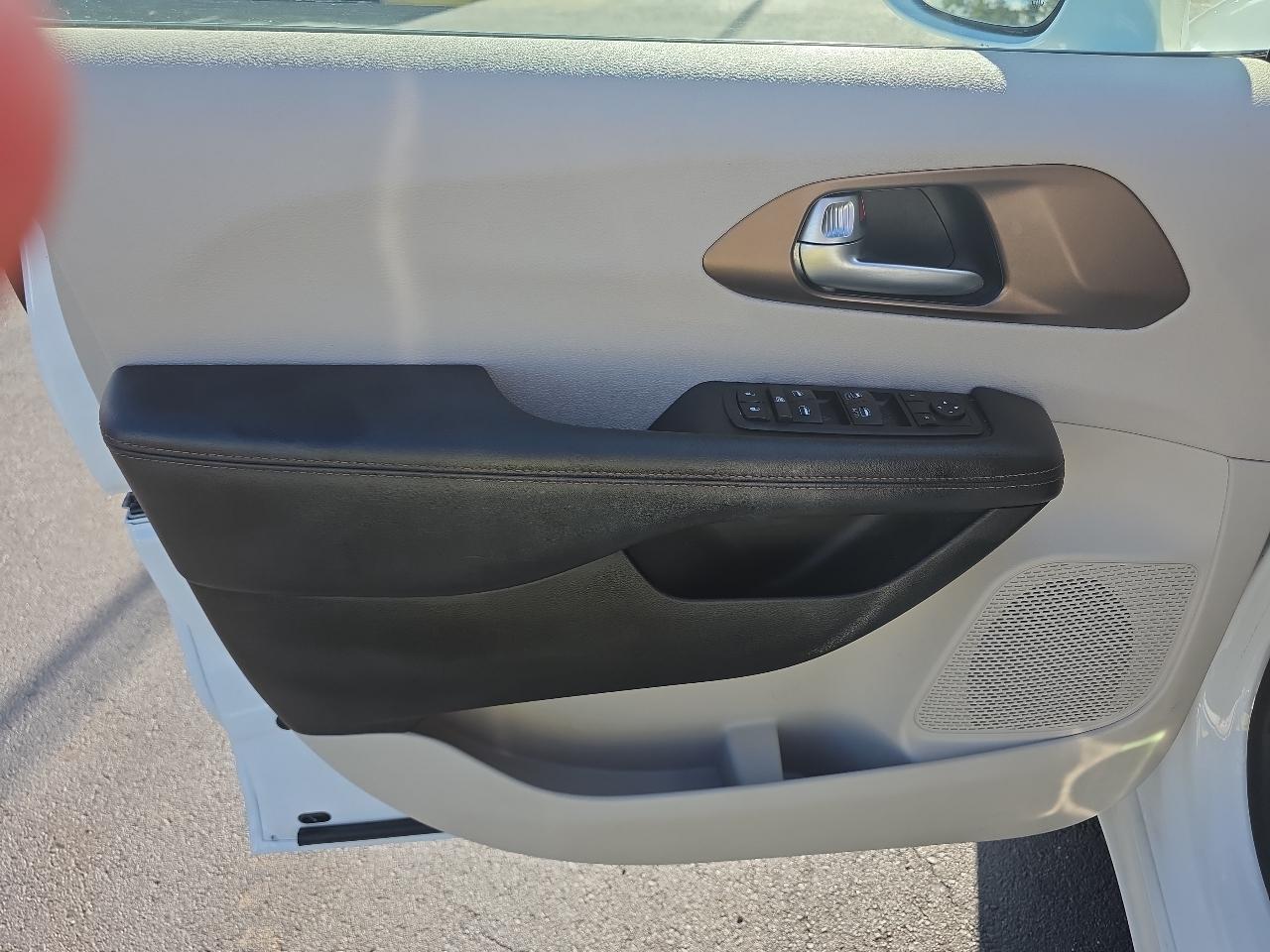 Chrysler Pacifica  2018