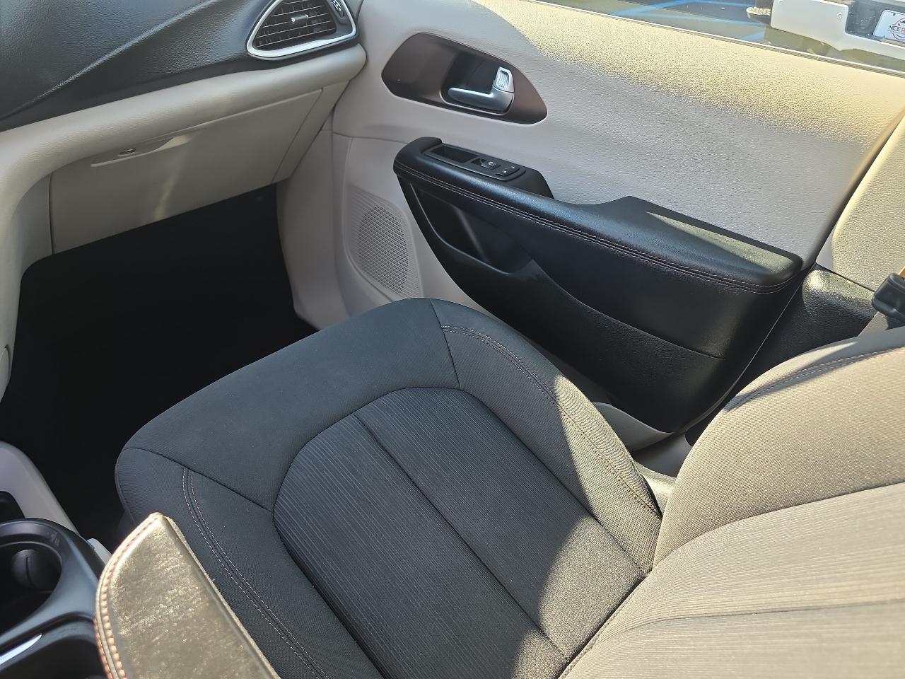 Chrysler Pacifica  2018