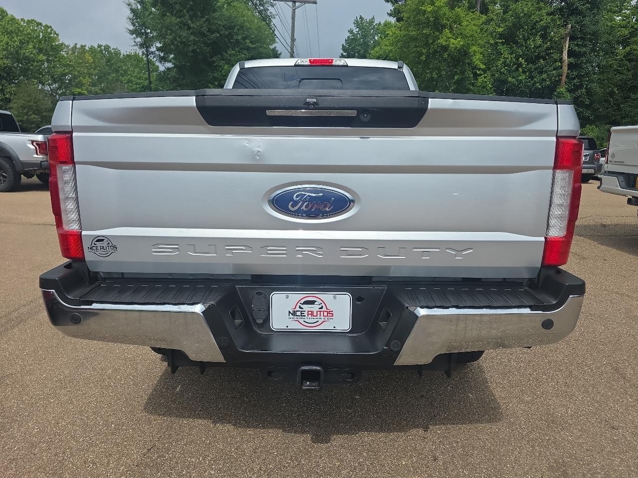 Ford F-250 SD Lariat Crew Cab SWB 4WD 2017