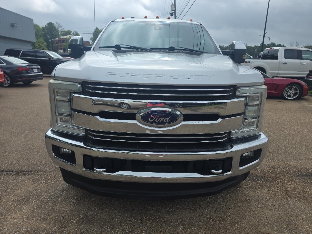 Ford F-250 SD Lariat Crew Cab SWB 4WD 2017