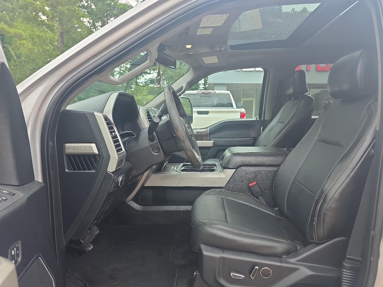 Ford F-250 SD Lariat Crew Cab SWB 4WD 2017