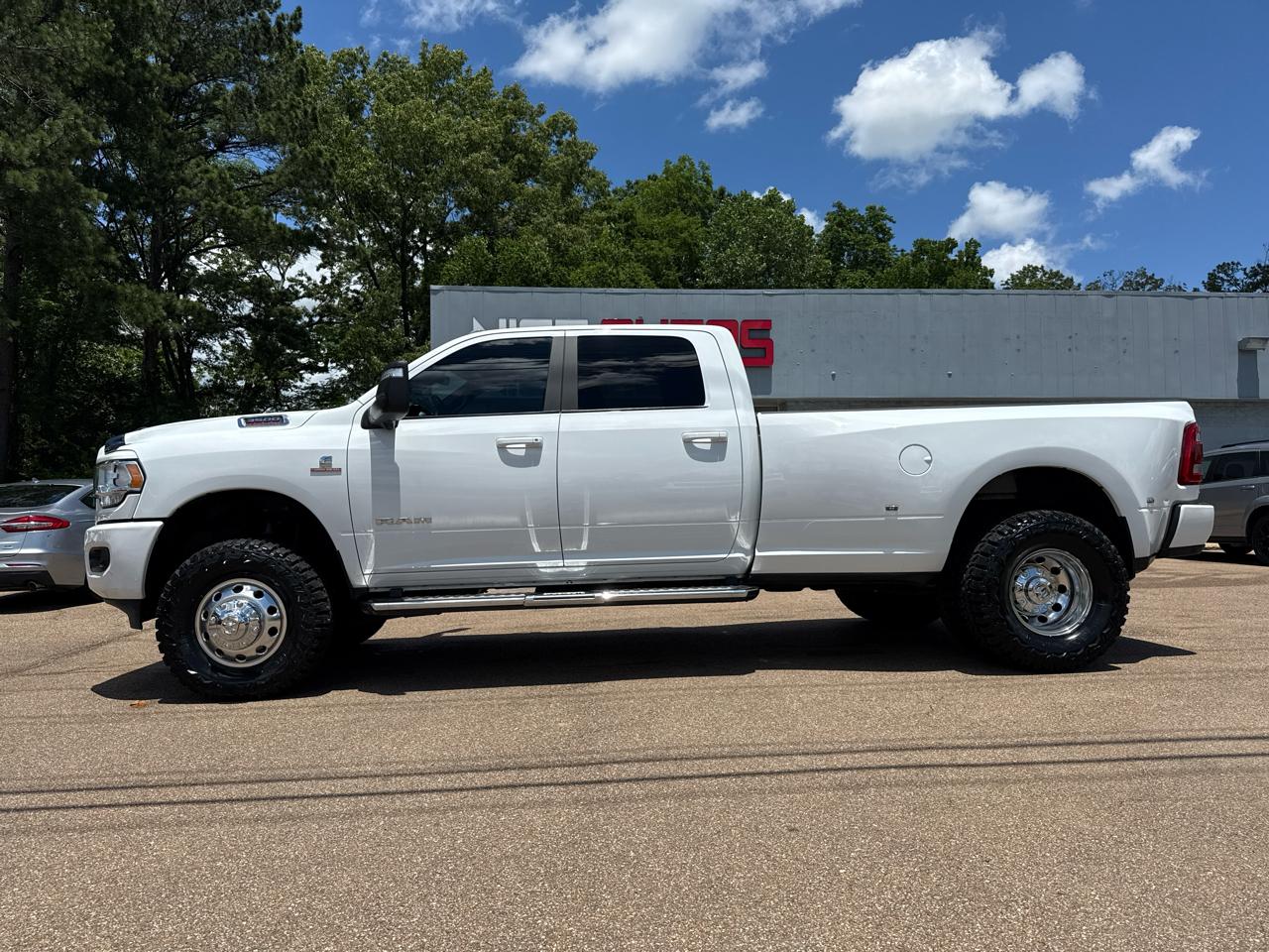 RAM 3500 Big Horn Crew Cab 4WD SWB 2024