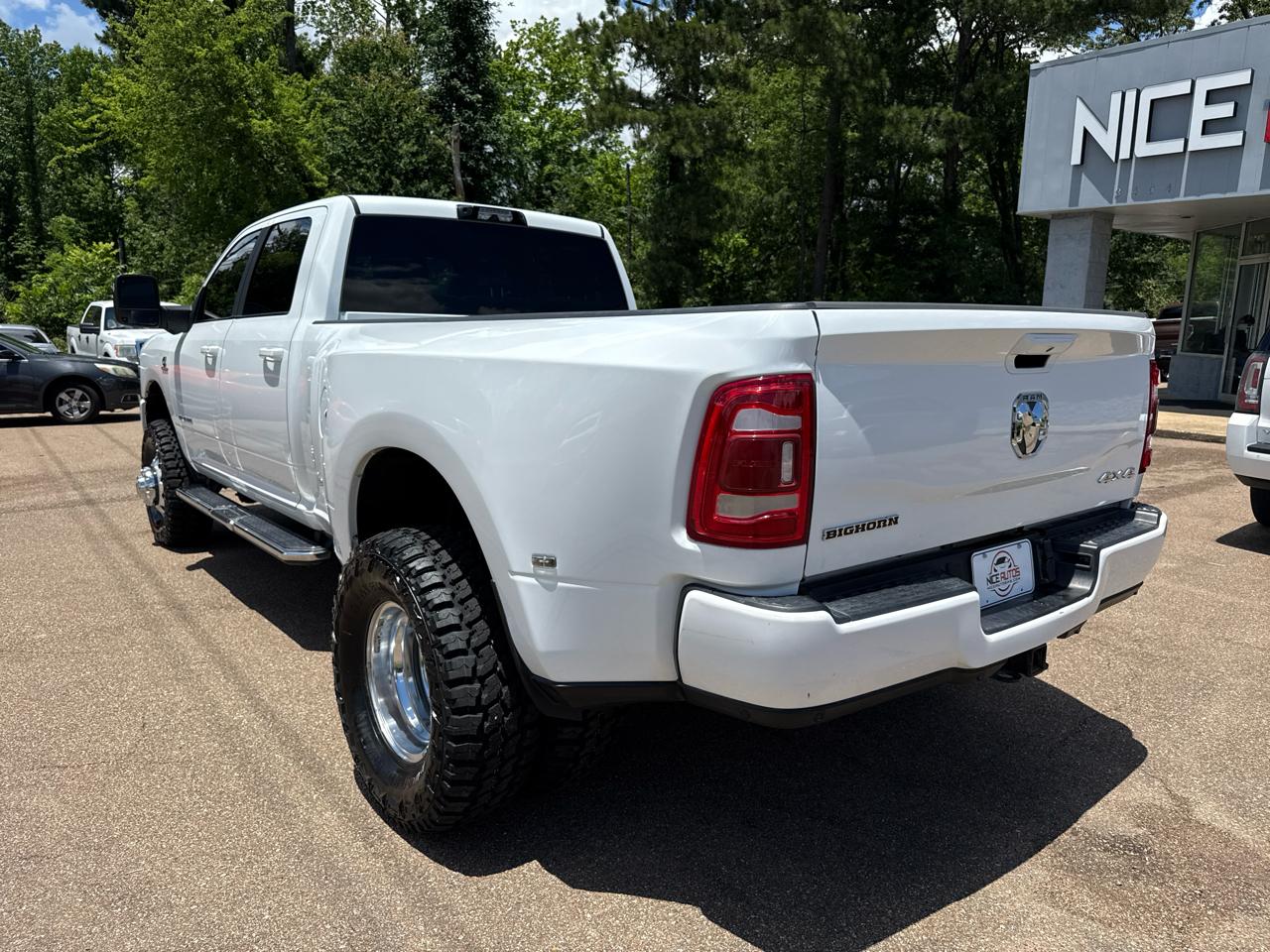 RAM 3500 Big Horn Crew Cab 4WD SWB 2024
