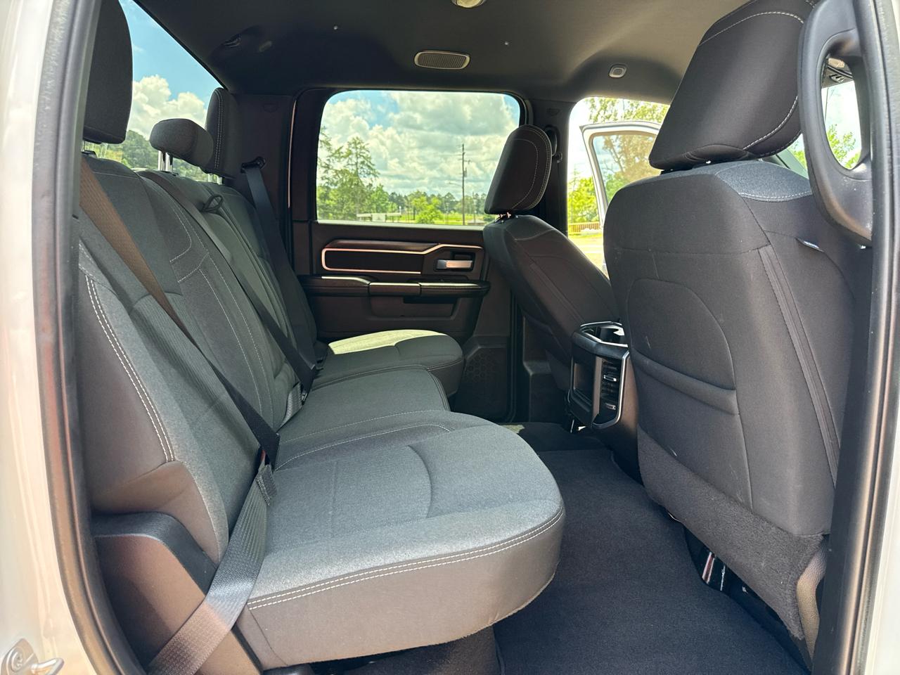 RAM 3500 Big Horn Crew Cab 4WD SWB 2024