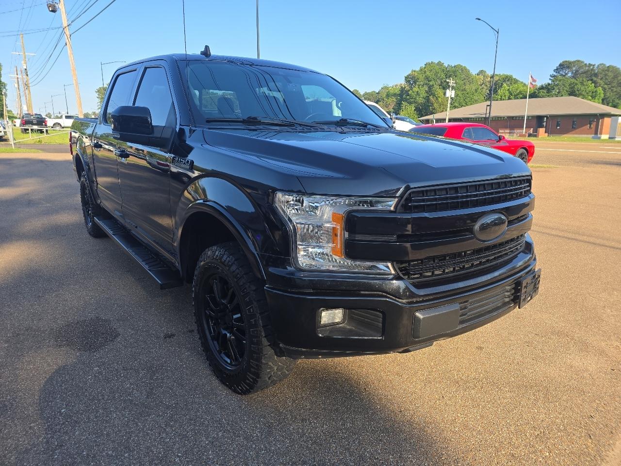 Ford F-150 2WD SuperCrew 145" Lariat 2020