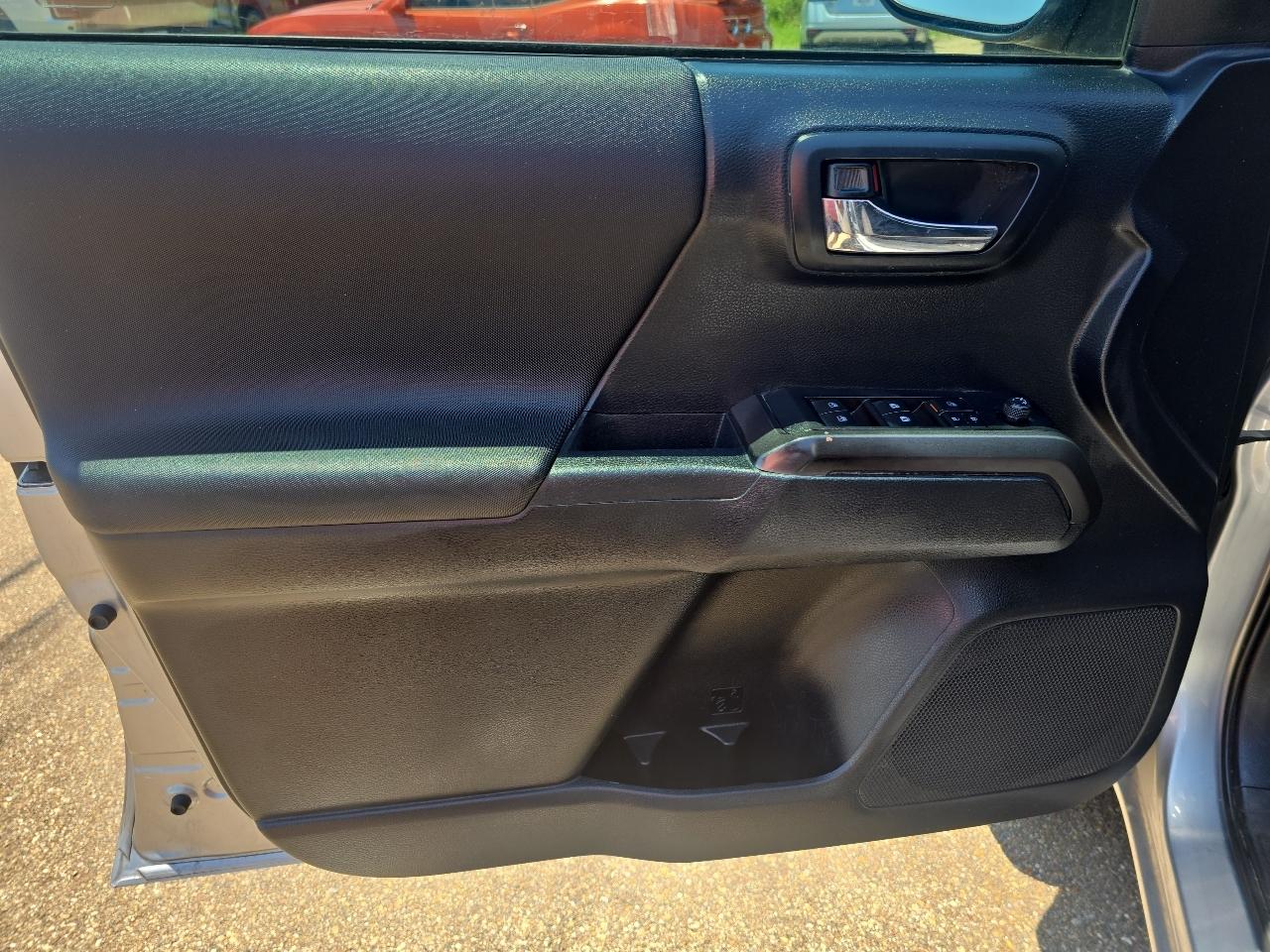 Toyota Tacoma TRD Sport Dbl Cab 2WD V6 at 2019