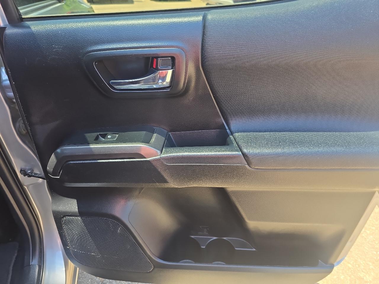 Toyota Tacoma TRD Sport Dbl Cab 2WD V6 at 2019