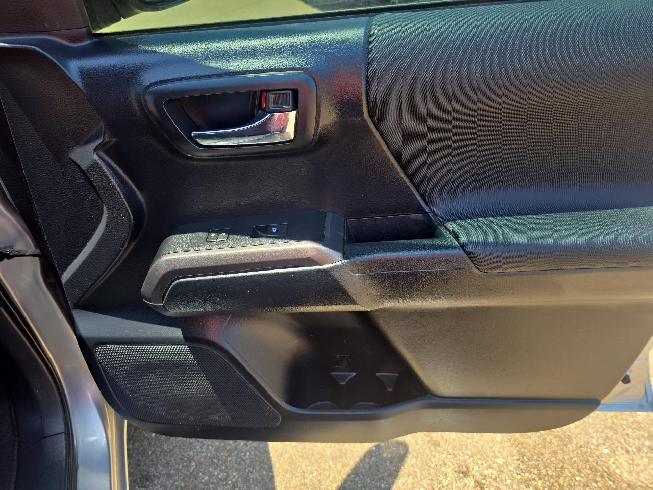 Toyota Tacoma TRD Sport Dbl Cab 2WD V6 at 2019