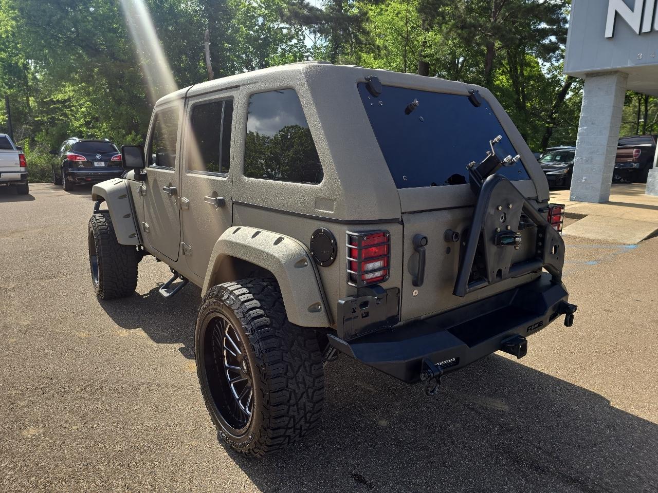 Jeep Wrangler Unlimited Sahara 4WD 2015