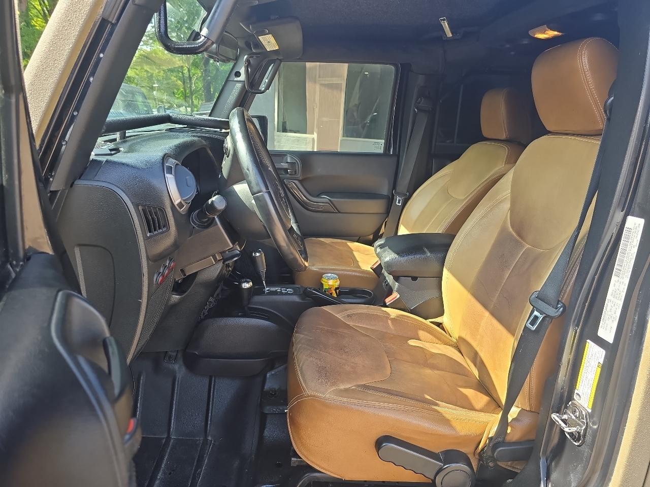 Jeep Wrangler Unlimited Sahara 4WD 2015