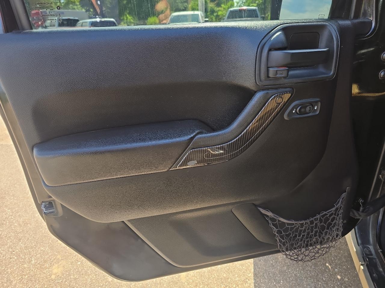Jeep Wrangler Unlimited Sahara 4WD 2015