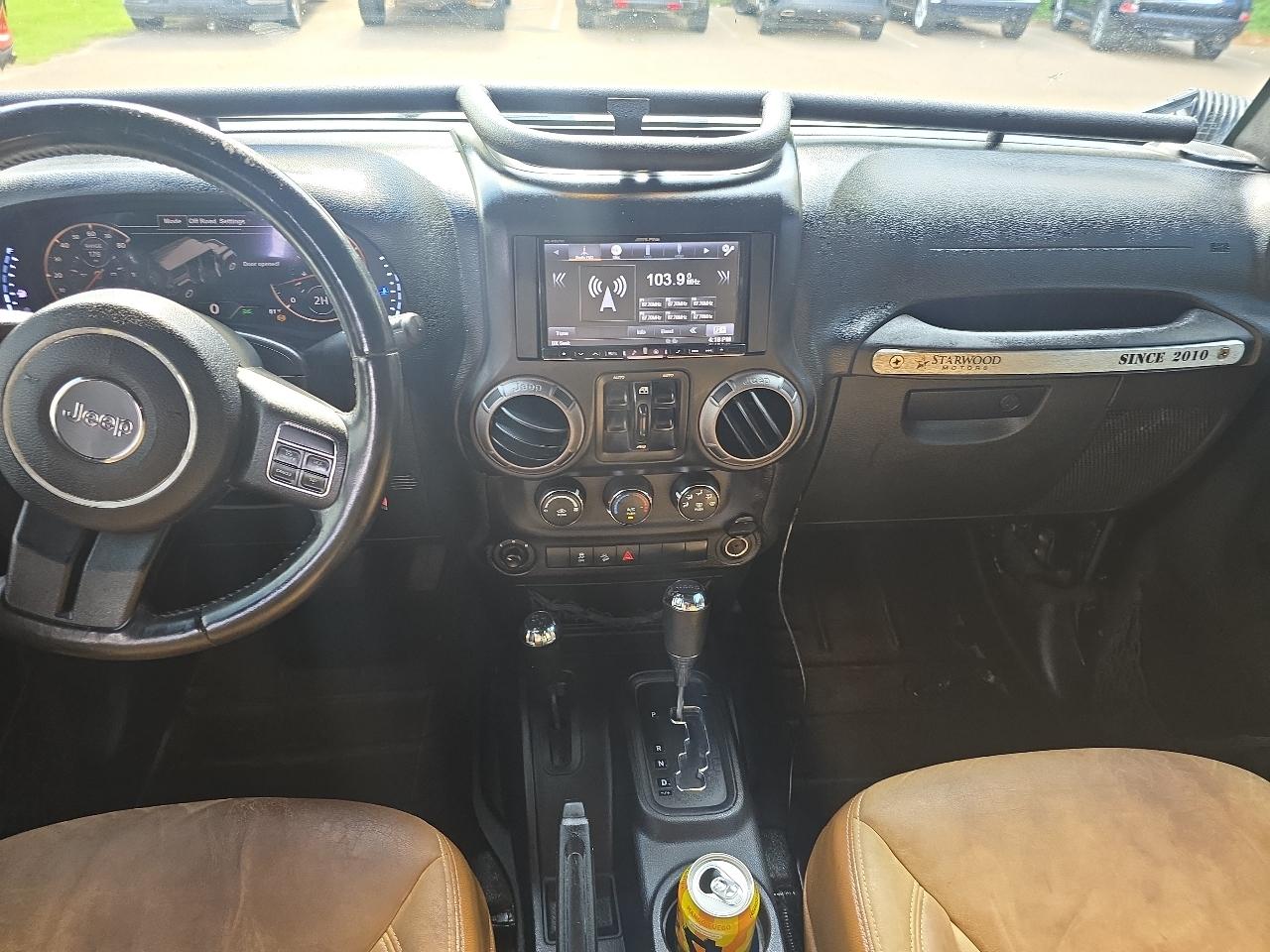 Jeep Wrangler Unlimited Sahara 4WD 2015