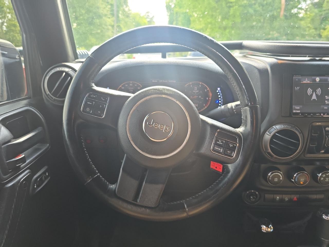 Jeep Wrangler Unlimited Sahara 4WD 2015