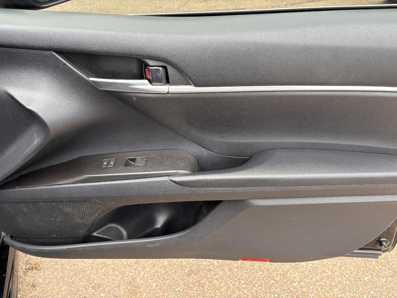 Toyota Camry SE 2022