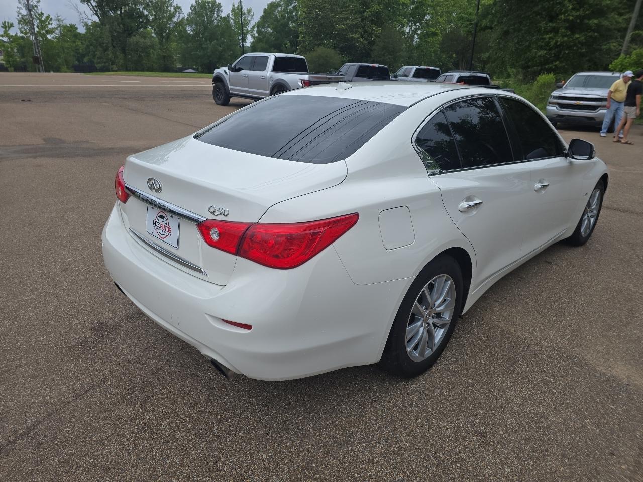 Infiniti Q50 2.0t Premium AWD 2017
