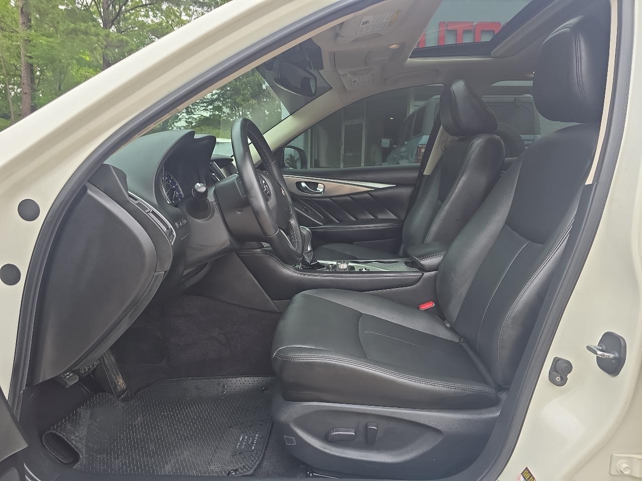 Infiniti Q50 2.0t Premium AWD 2017