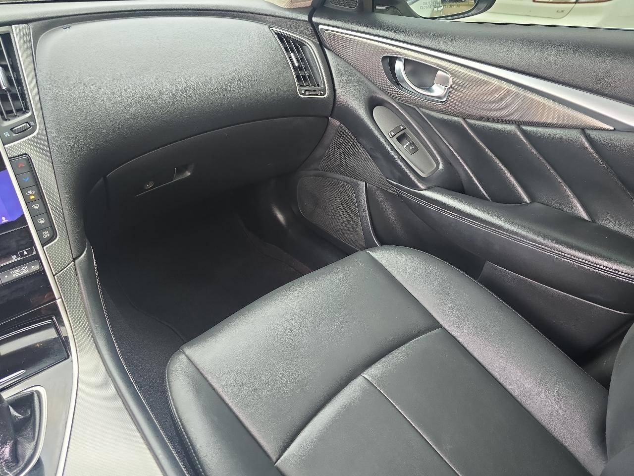 Infiniti Q50 2.0t Premium AWD 2017