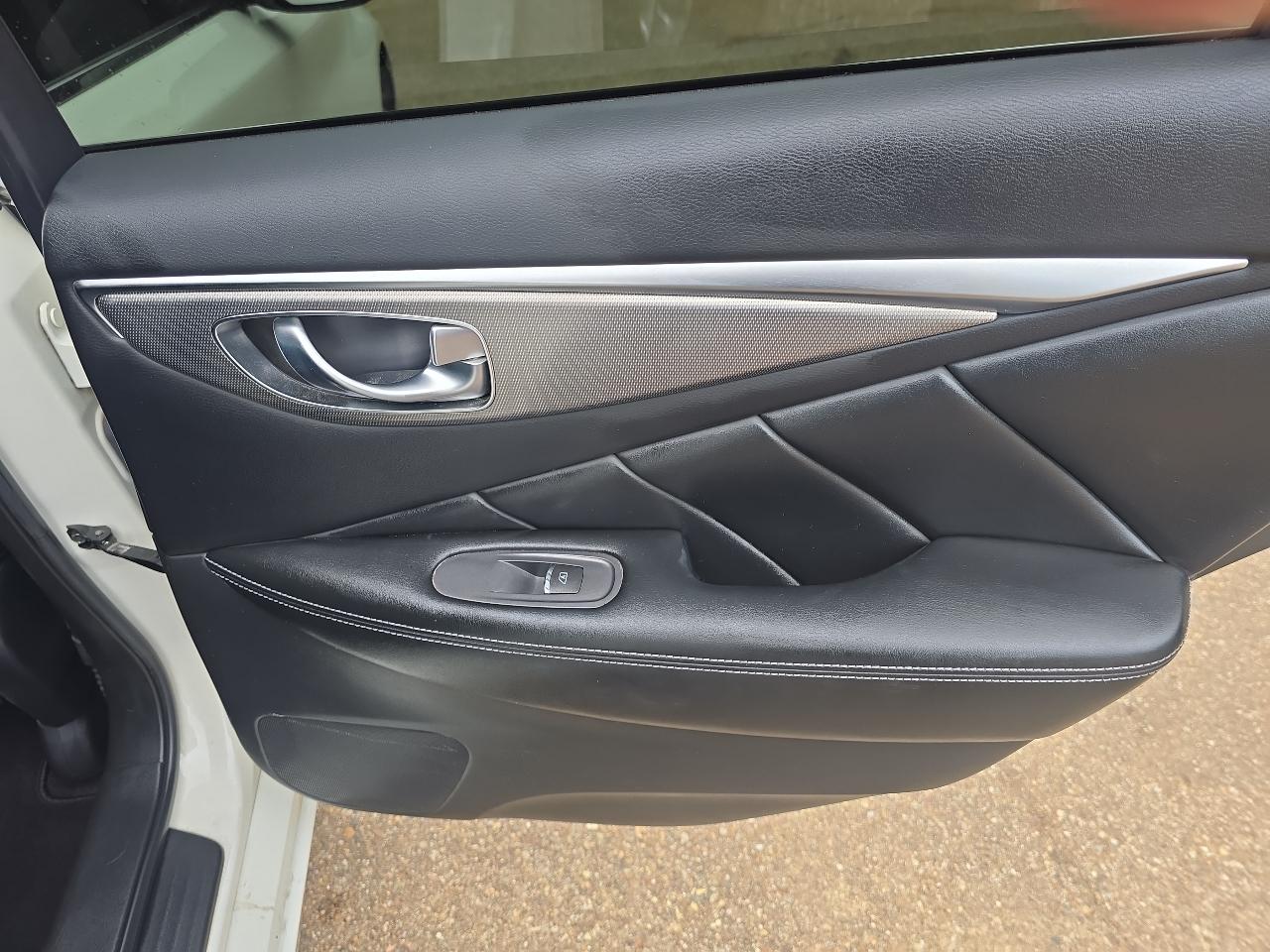 Infiniti Q50 2.0t Premium AWD 2017