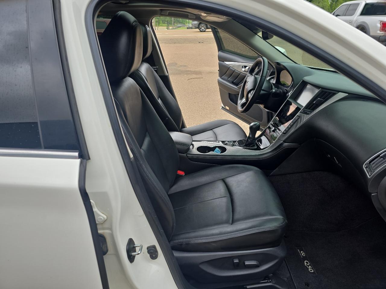 Infiniti Q50 2.0t Premium AWD 2017