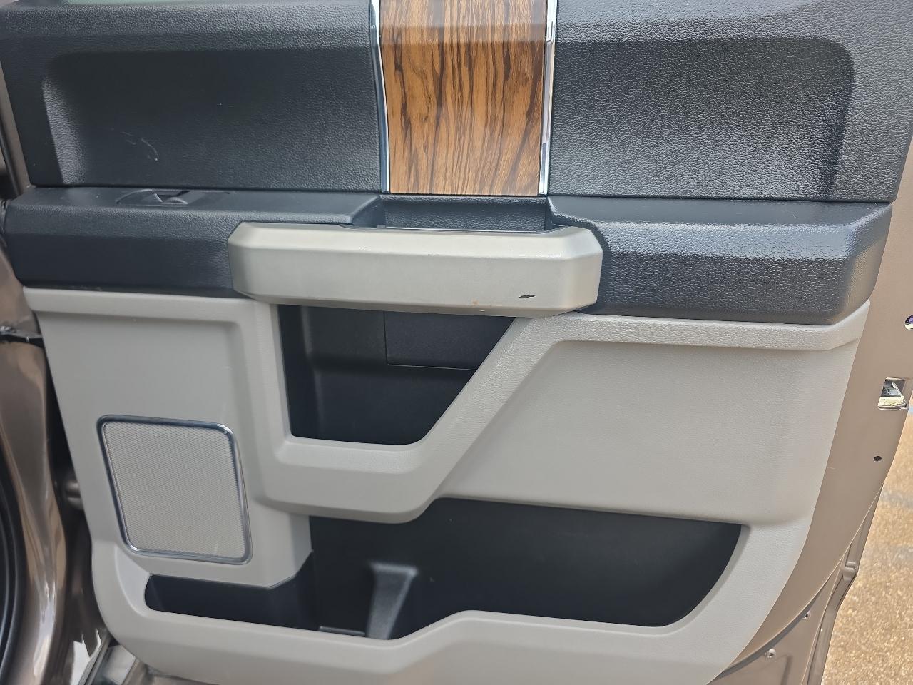 Ford F-150 Lariat SuperCrew 4WD 2019