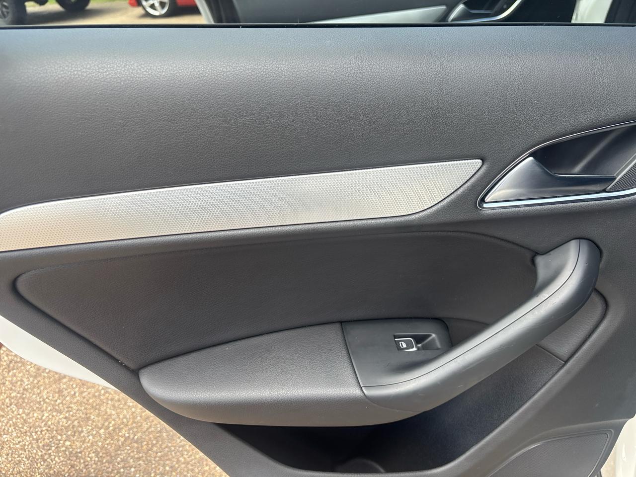 Audi Q3 2.0 TFSI Premium Plus quattro 2015