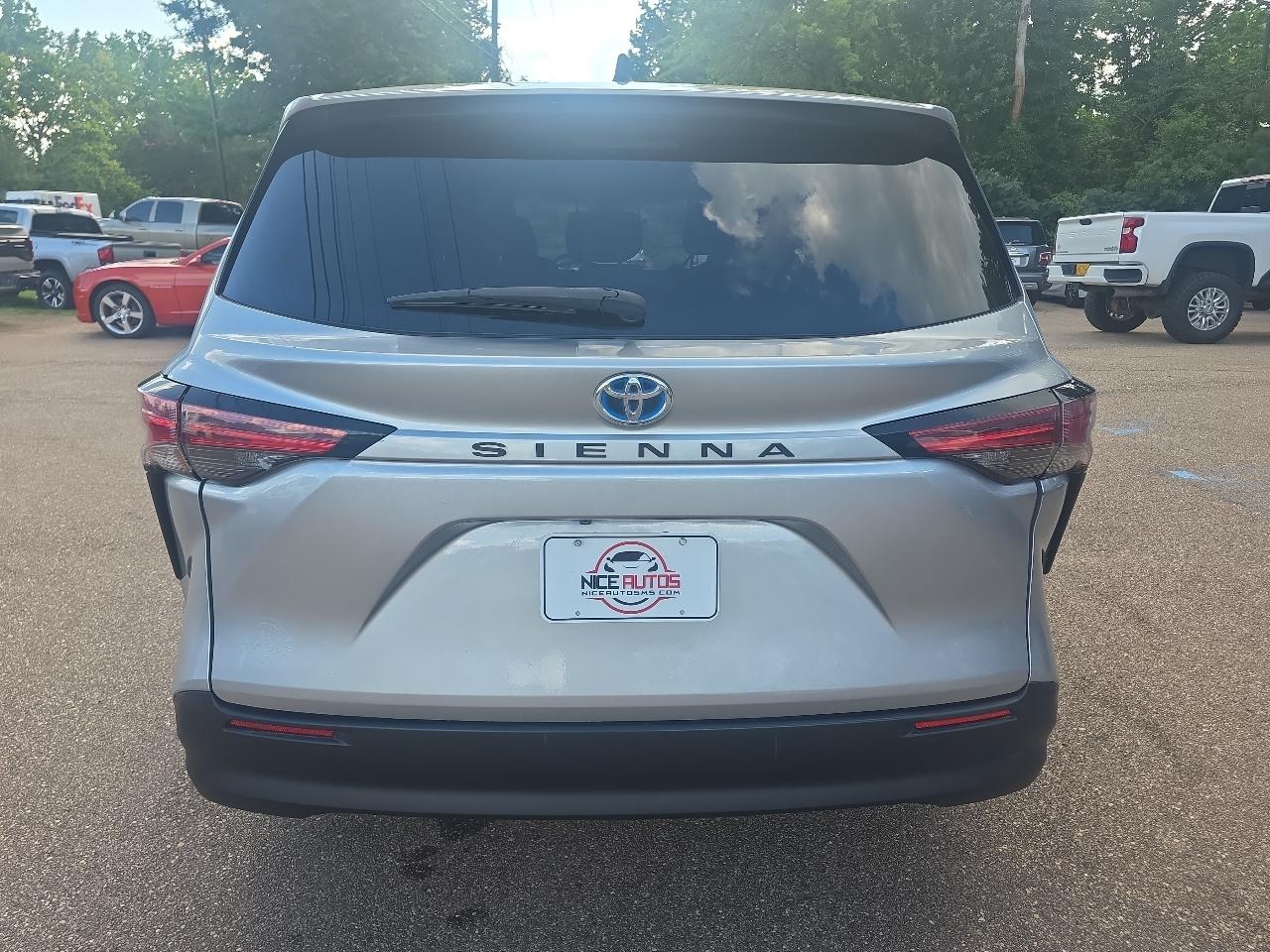Toyota Sienna  2021
