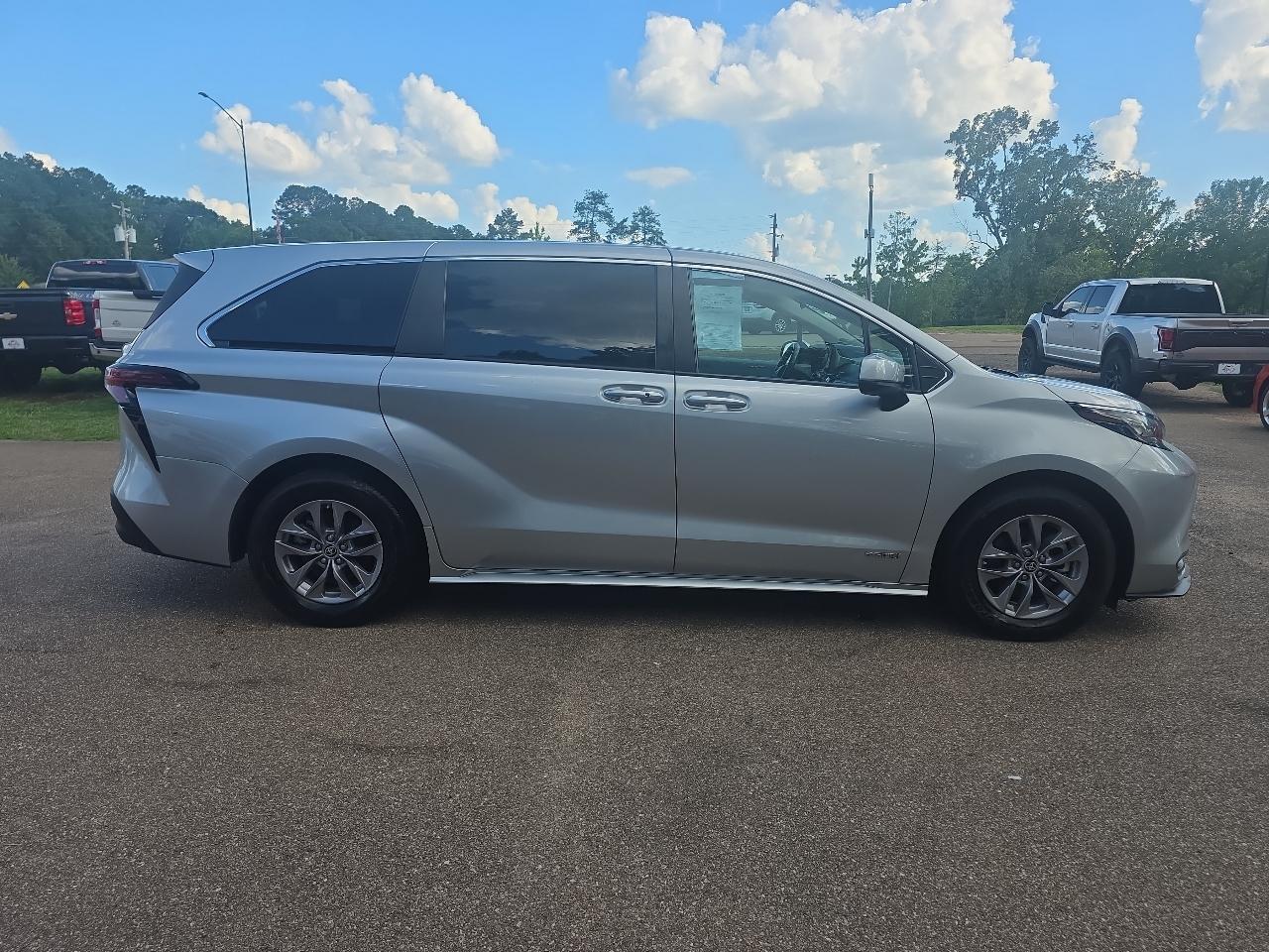 Toyota Sienna  2021