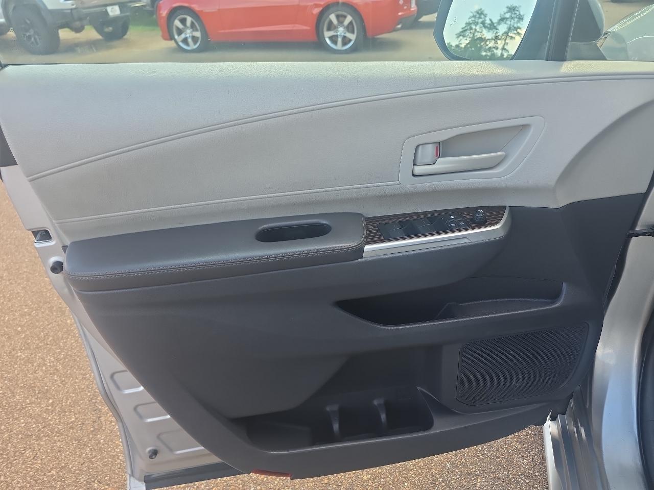 Toyota Sienna  2021