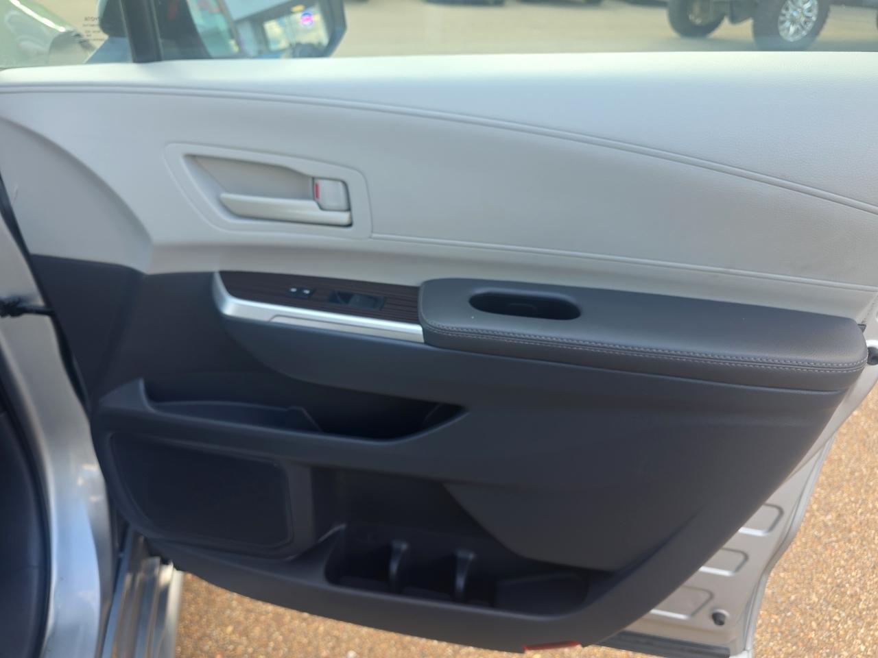 Toyota Sienna  2021