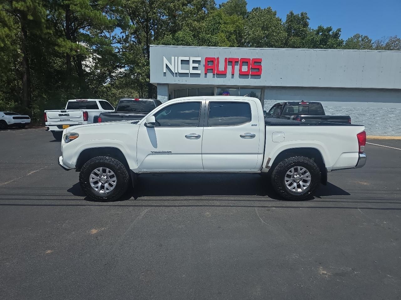 Toyota Tacoma 4WD Double Cab V6 AT TRD Pro (Natl) 2017