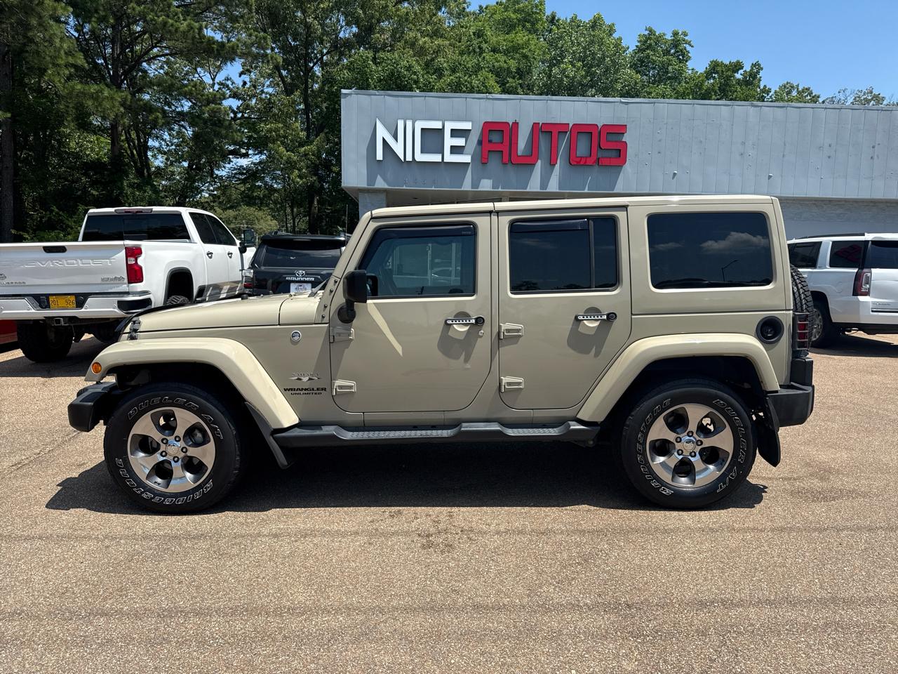 Jeep Wrangler 4WD 4dr Unlimited Sahara 2017