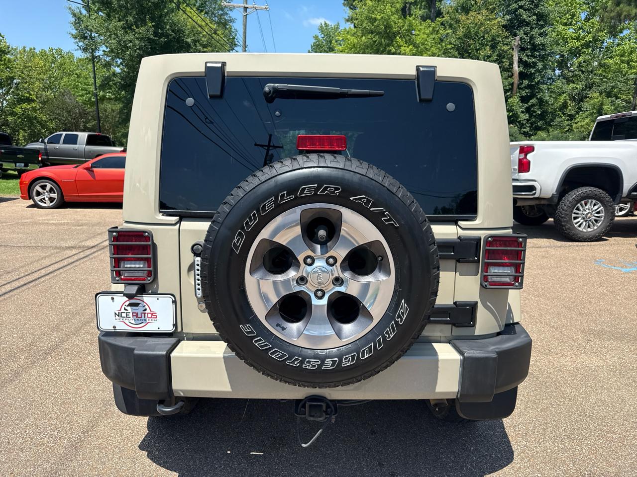 Jeep Wrangler 4WD 4dr Unlimited Sahara 2017