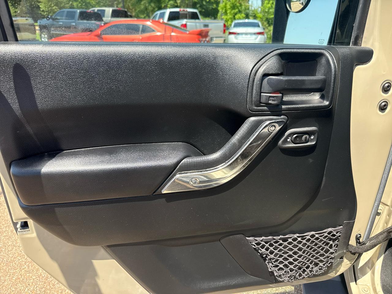 Jeep Wrangler 4WD 4dr Unlimited Sahara 2017