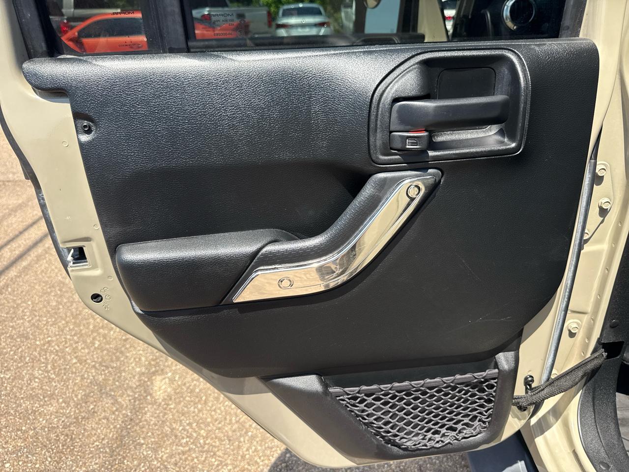 Jeep Wrangler 4WD 4dr Unlimited Sahara 2017