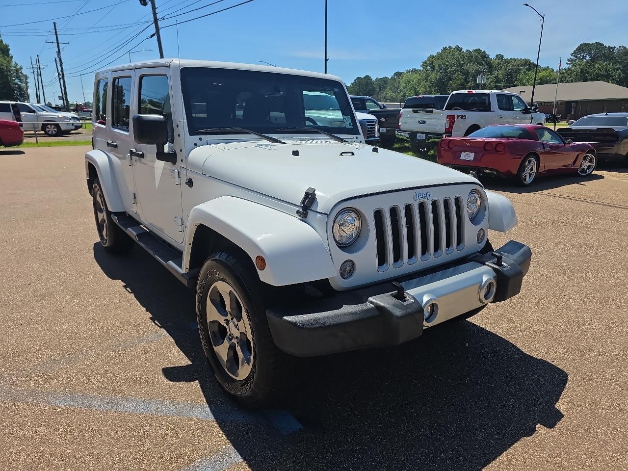 Jeep Wrangler 4WD 4dr Unlimited Sahara 2017