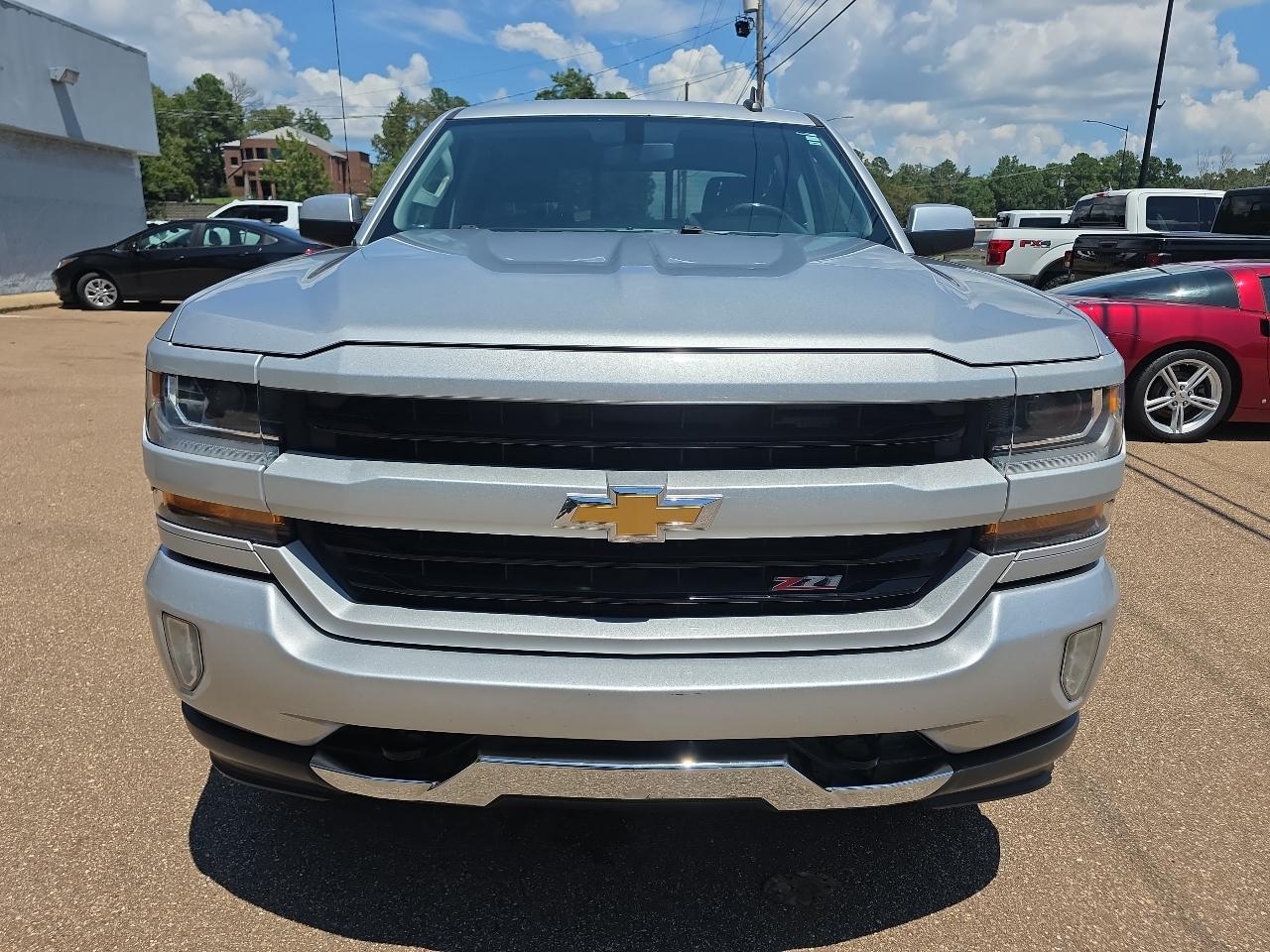 Chevrolet Silverado 1500 LTZ Z71 Crew Cab 4WD SWB 2018