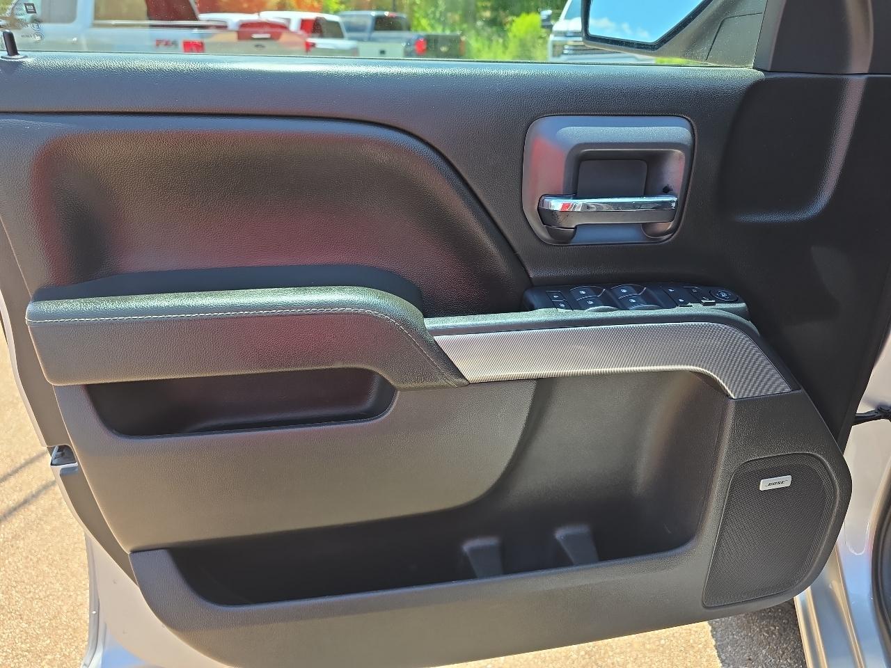 Chevrolet Silverado 1500 LTZ Z71 Crew Cab 4WD SWB 2018