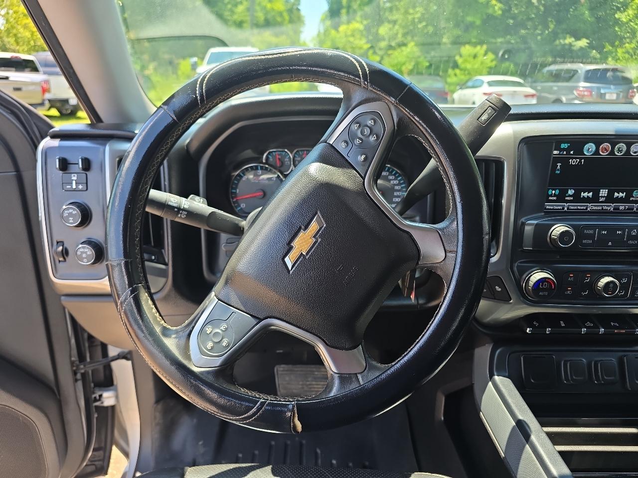 Chevrolet Silverado 1500 LTZ Z71 Crew Cab 4WD SWB 2018