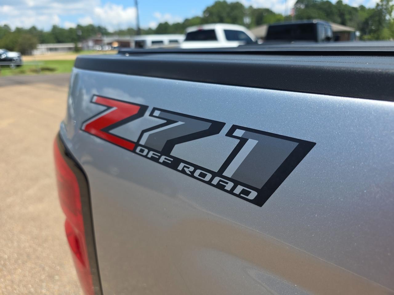 Chevrolet Silverado 1500 LTZ Z71 Crew Cab 4WD SWB 2018