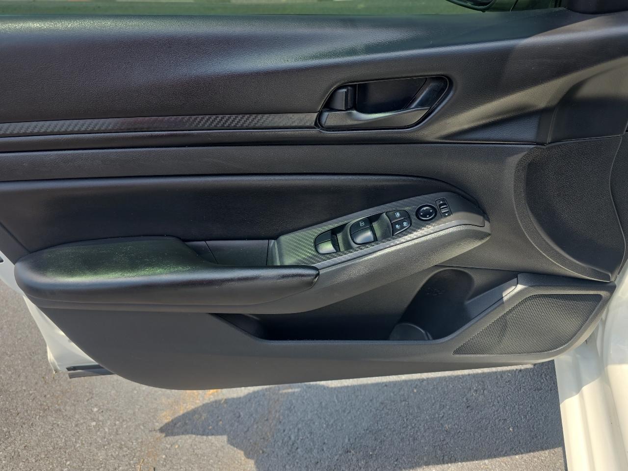 Nissan Altima  2024