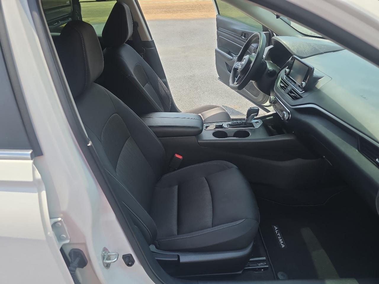 Nissan Altima  2024