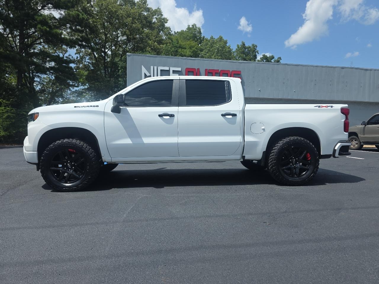 Chevrolet Silverado 1500 RST Crew Cab 4WD SWB 2022